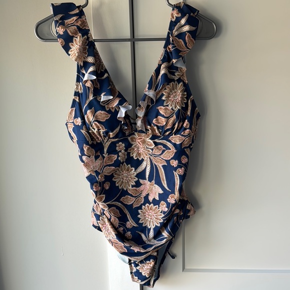 Cupshe Other - Cupshe Floral Women’s One-piece V-neckline and Ruched Detailing Size Medium